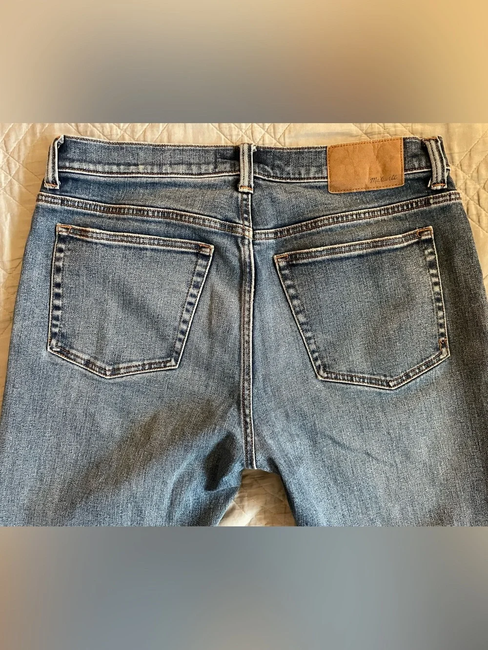 Madewell Relaxed Taper Stretch Selvedge Jeans in Barrington Wash Size 32
NQ521 - Picture 10 of 11